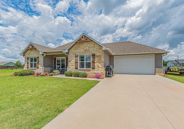 Homes for sale in Emory, TX | 177 Mill St, Emory, TX 75440 | MLS# 21280963