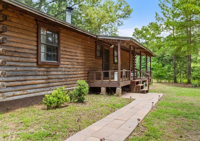 Homes for sale in Troup, TX | 24087 Fm 15, Troup, TX 75789 | MLS# 21286594