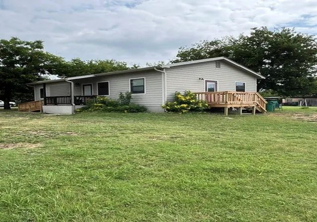 Homes for sale in Goldthwaite, TX | 1310 N Mesquite St N, Goldthwaite, TX 76844 | MLS# 21287179