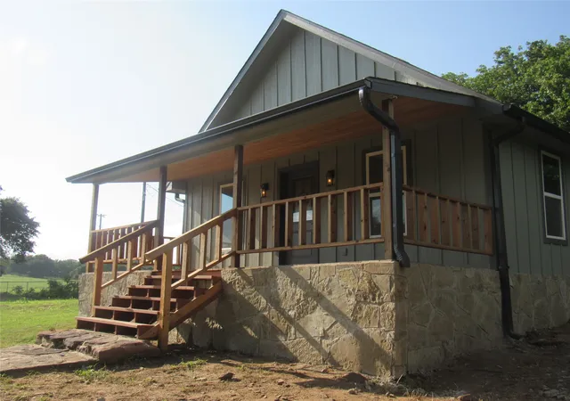 Photo 3 of Single family home for sale at 391 County Road 147, Gainesville, TX 76240 | MLS# 21286584 | Listing updated on 2026-08-24