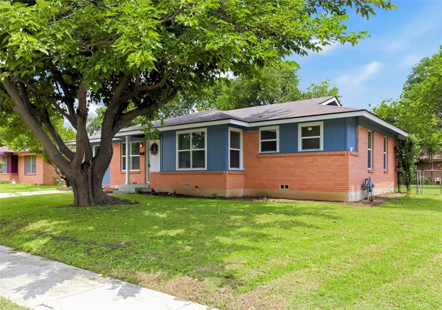1st image of 1209 Glasgow Rd, Fort Worth, TX 76134 | MLS# 21286588