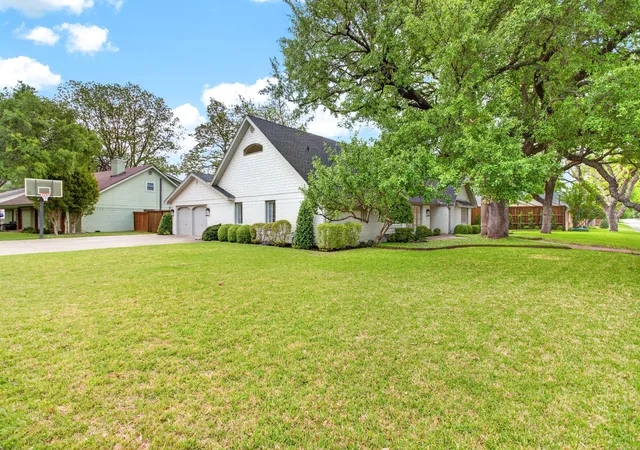 40th image of 3013 Overton Park Dr E, Fort Worth, TX 76109 | MLS# 21287119