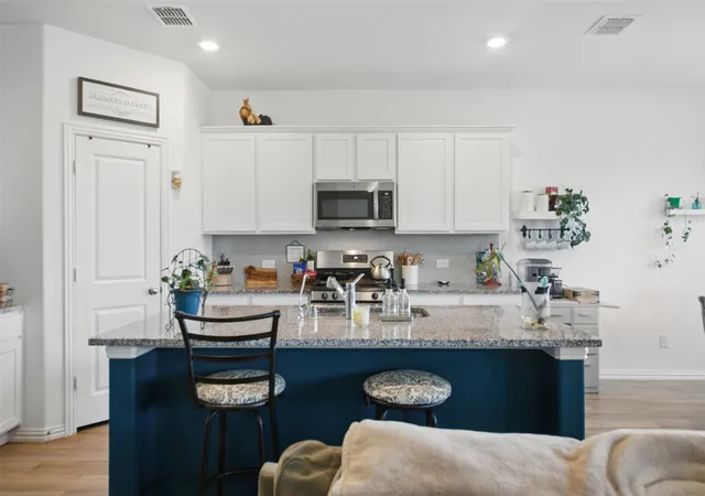 Photo 4 of Single family home for sale at 14808 Hester Trl, Haslet, TX 76052 | MLS# 21287349 | Listing updated on 2026-09-17