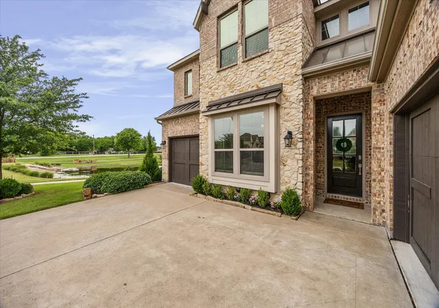 2nd image of 798 Featherstone Dr, Rockwall, TX 75087 | MLS# 21287001