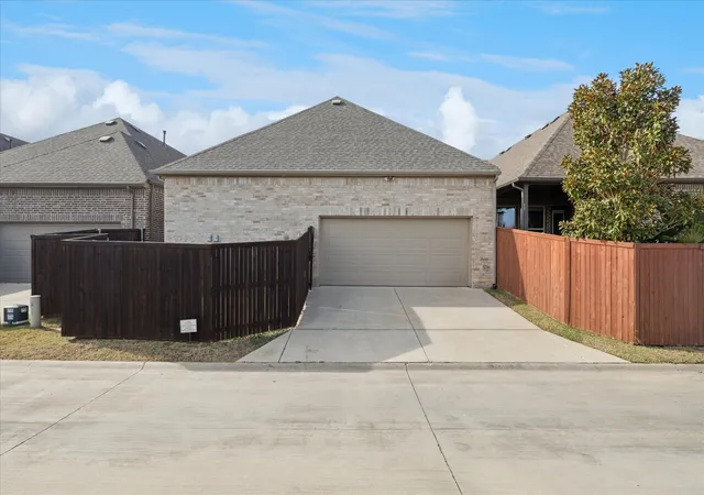 Photo 25 of Single family home for sale at 6928 Heather Ln, North Richland Hills, TX 76182 | MLS# 21287161 | Listing updated on 2026-08-30