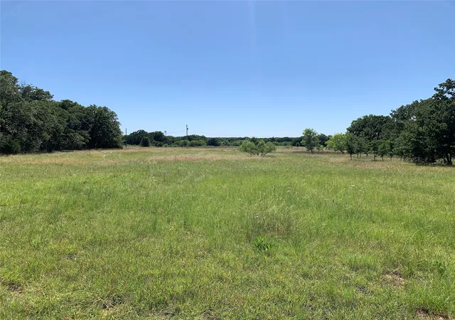 Homes for sale in Nocona, TX | 100 W Huron Cir, Nocona, TX 76255 | MLS# 21287433