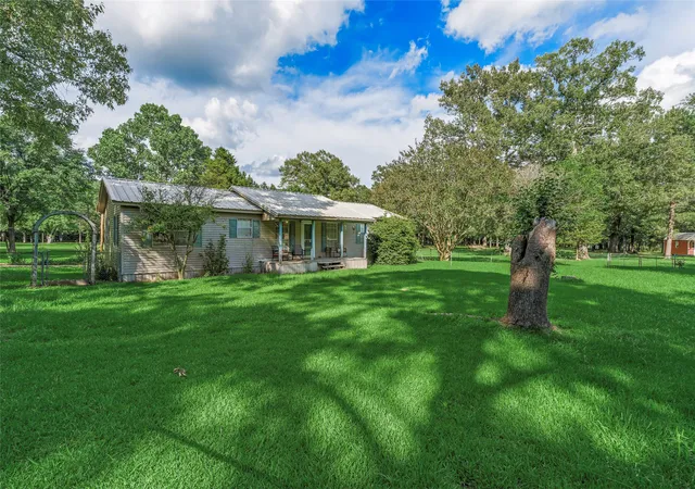 Photo 3 of Single family home for sale at 155 Jones Ln, Benton, LA 71006 | MLS# 21287251 | Listing updated on 2026-08-18