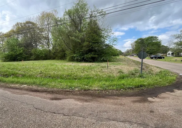 Photo 2 of Land for sale at 705 N Lanier St, New Boston, TX 75570 | MLS# 21287444 | Listing updated on 2026-08-17