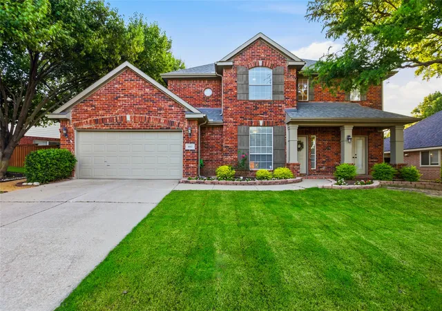 Photo 2 of Single family home for sale at 8612 Falcon Crest Dr, Mc Kinney, TX 75072 | MLS# 21286502 | Listing updated on 2026-08-22