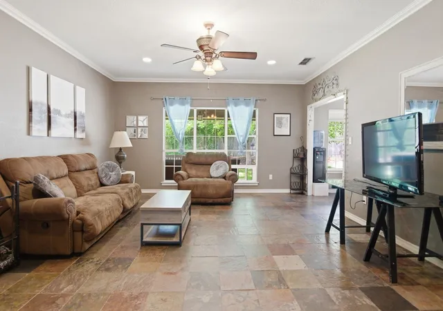 Photo 4 of Sale Pending at 6325 Sonora Dr, Granbury, TX 76049 | MLS# 21282820 | Listing updated on 2026-07-29