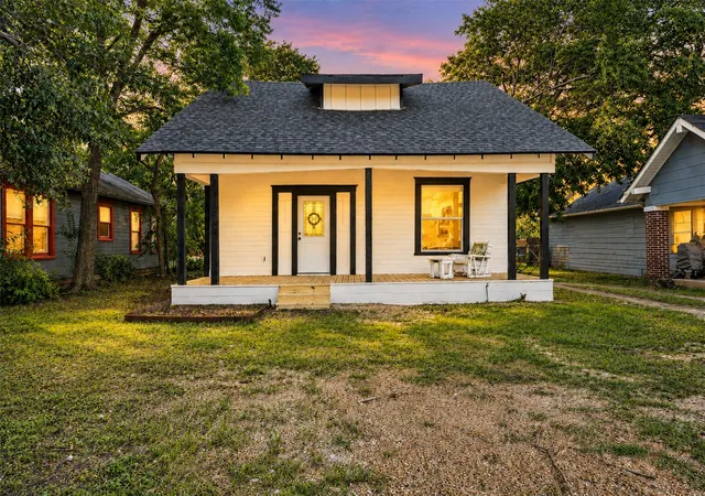 Photo 1 of Sale Pending at 3104 Homan Ave, Waco, TX 76707 | MLS# 21285670 | Listing updated on 2026-07-13
