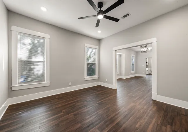 Photo 3 of Sale Pending at 3104 Homan Ave, Waco, TX 76707 | MLS# 21285670 | Listing updated on 2026-07-13