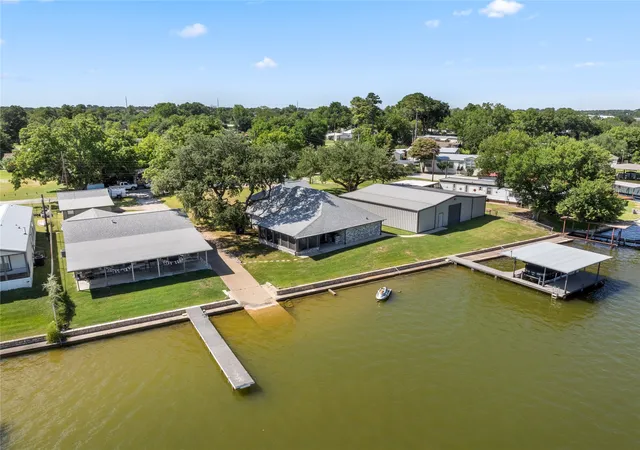 Photo 3 of Single family home for sale at 3806 And 3808 Sandy Beach Dr, Granbury, TX 76049 | MLS# 21287585 | Listing updated on 2026-09-18