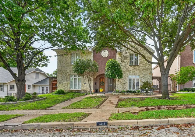 2nd image of 4627 Collinwood Ave, Fort Worth, TX 76107 | MLS# 21286159