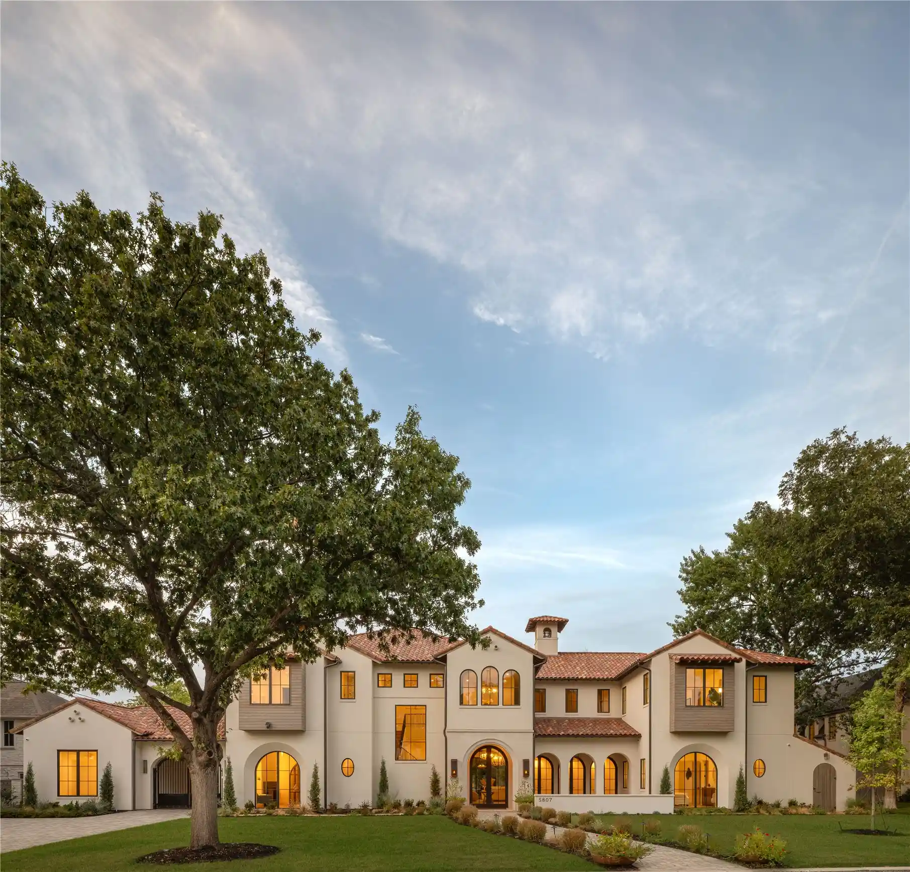 Photo 1 of Mansion for sale at 5807 Glen Falls Ln, Dallas, TX 75209 | MLS# 21286351 | Listing updated on 2026-10-28
