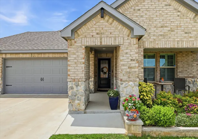 Photo 2 of Single family home for sale at 14021 Cygnus Dr, Haslet, TX 76052 | MLS# 21284070 | Listing updated on 2026-08-22