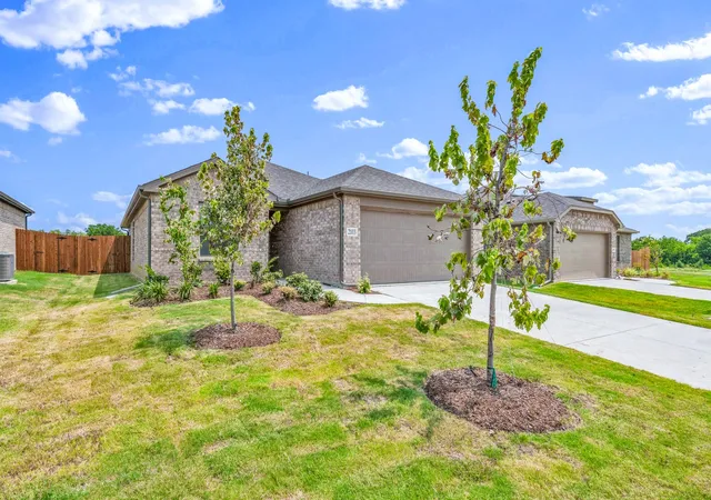 Photo 3 of Single family home for sale at 2103 Redwood, Sulphur Springs, TX 75482 | MLS# 21287738 | Listing updated on 2026-09-03