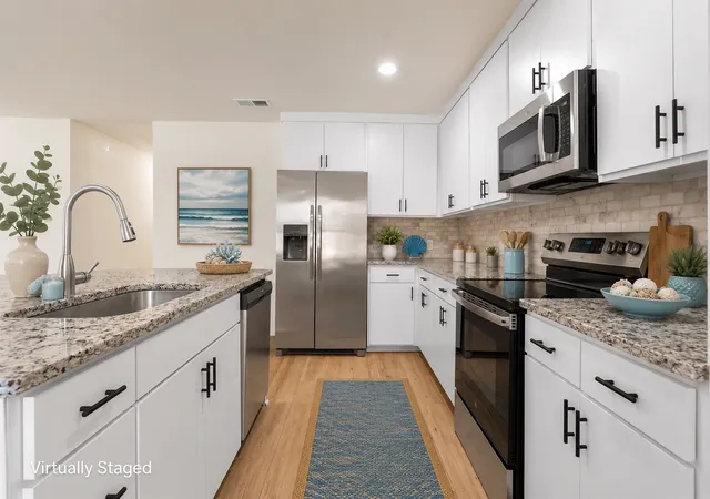 Photo 3 of Single family home for sale at 112 Inman St, Denton, TX 76205 | MLS# 21283160 | Listing updated on 2026-08-23
