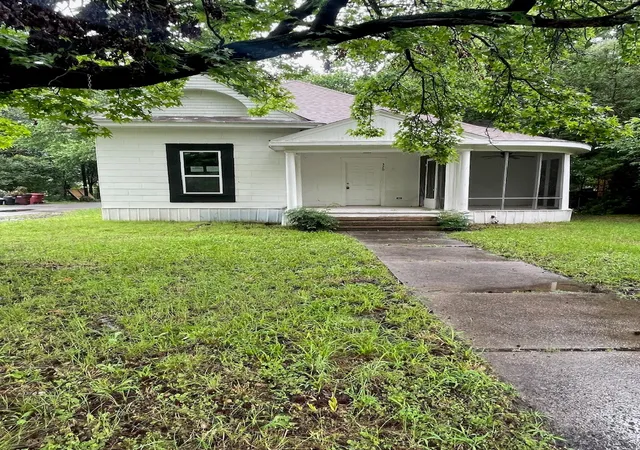 Homes for sale in Bonham, TX | 320 W 6th St, Bonham, TX 75418 | MLS# 21287806