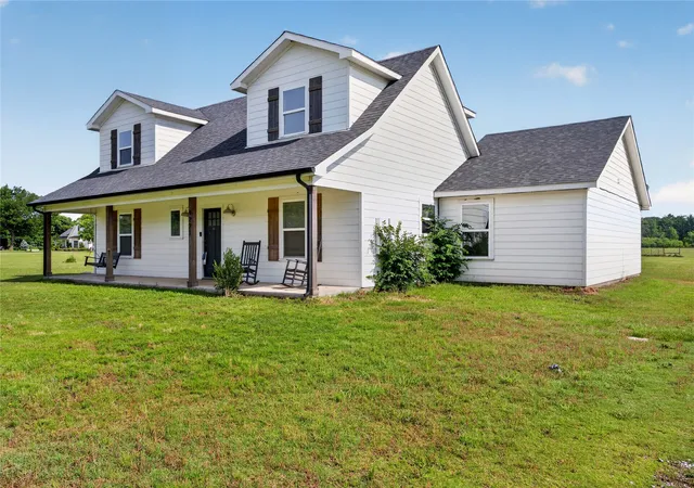 Photo 3 of Single family home for sale at 4221 Fm 120 E, Denison, TX 75020 | MLS# 21281401 | Listing updated on 2026-09-24