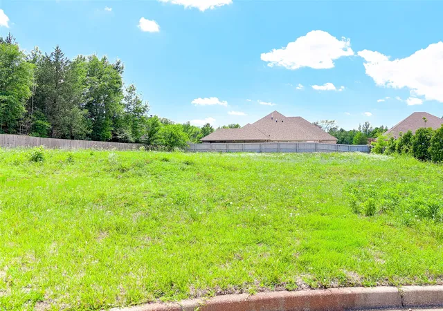 Photo 1 of Land for sale at 7761 Laurel Springs Ln, Tyler, TX 75703 | MLS# 21284268 | Listing updated on 2026-08-11