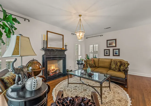 5th image of 3913 Hamilton Ave, Fort Worth, TX 76107 | MLS# 21287354