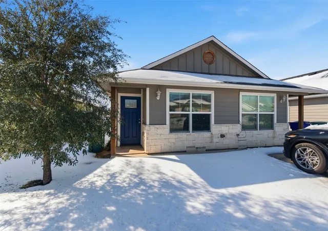 Photo 2 of Multi family home for sale at 802 804 N Broughton St, Sherman, TX 75090 | MLS# 21287441 | Listing updated on 2026-09-25
