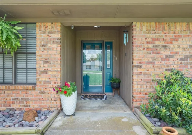 Homes for sale in Groesbeck, TX | 118 Rocky Creek Ave, Groesbeck, TX 76642 | MLS# 21282199