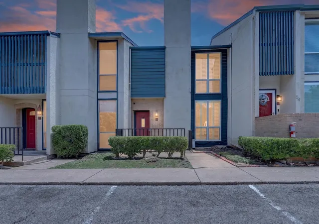 Homes for sale in Dallas, TX | 7175 Fair Oaks Ave #55, Dallas, TX 75231 | MLS# 21274502