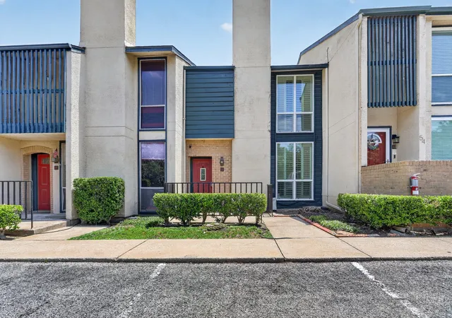 Homes for sale in Dallas, TX | 7175 Fair Oaks Ave #55, Dallas, TX 75231 | MLS# 21274502