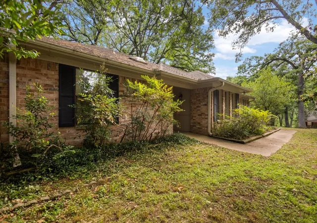 Homes for sale in Hideaway, TX | 241 Hideaway Lane Central, Hideaway, TX 75771 | MLS# 21288026