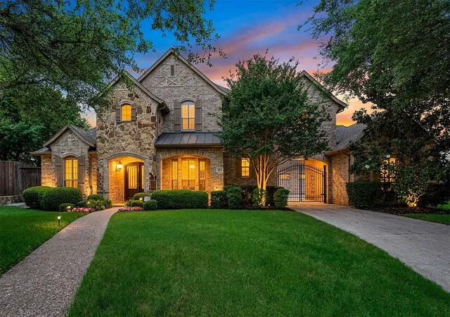 Homes for sale in Richardson, TX | 3016 Cotters Cir, Richardson, TX 75082 | MLS# 21281840
