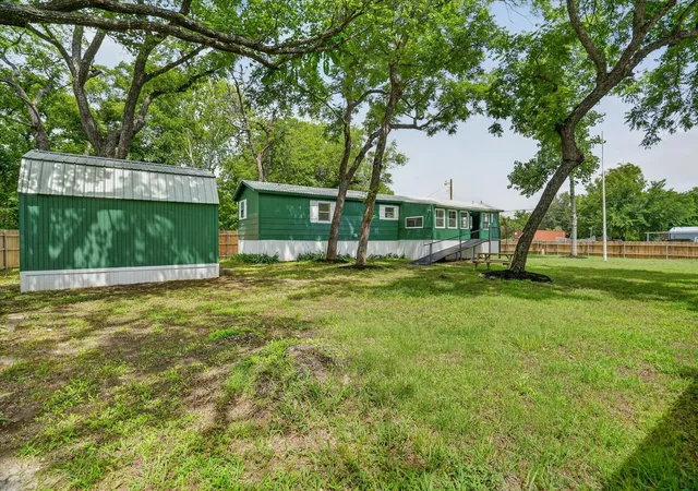 Photo 40 of Manufactured home for sale at 5469 Lake Granbury Trl, Granbury, TX 76048 | MLS# 21283853 | Listing updated on 2026-10-07