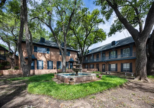 Homes for sale in Dallas, TX | 6027 E University Boulevard, Dallas, TX 75206 | Houzeo