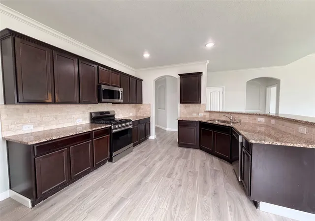 Photo 2 of Sale Pending at 325 Pin Cushion Trl, Burleson, TX 76028 | MLS# 21288082 | Listing updated on 2026-07-23
