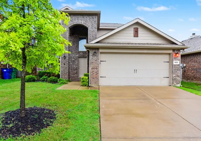 Photo 1 of Single family home for sale at 1009 N Churchill Dr, Royse City, TX 75189 | MLS# 21280545 | Listing updated on 2026-08-26
