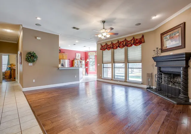 Photo 4 of Single family home for sale at 709 Lonesome Prairie Trl, Haslet, TX 76052 | MLS# 21288101 | Listing updated on 2026-09-19