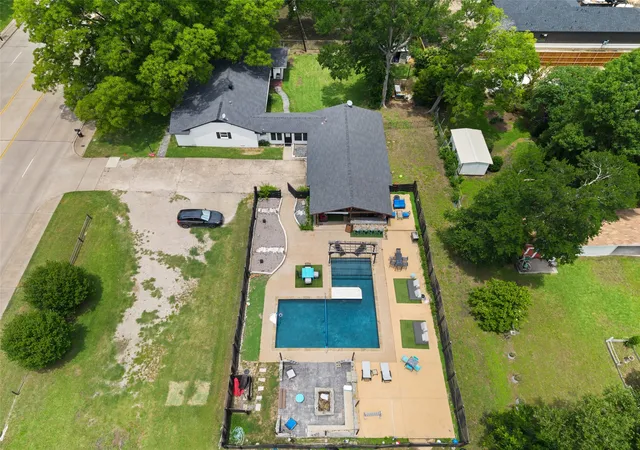 3rd image of 5100 Murphy Rd, Sachse, TX 75048 | MLS# 21283424