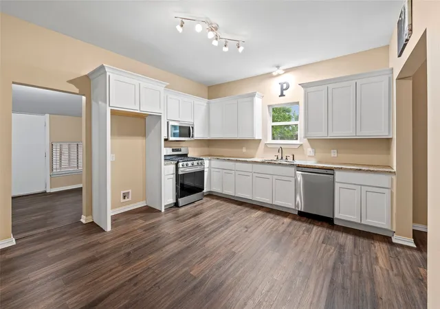 Photo 3 of Single family home for sale at 401 Centeral Ave, Quitman, TX 75783 | MLS# 21288006 | Listing updated on 2026-07-27