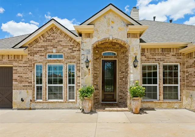 Homes for sale in Mansfield, TX | 4503 Georgiana Ln, Mansfield, TX 76063 | MLS# 21287957