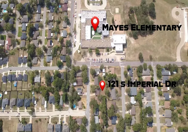 Photo 37 of Single family home for sale at 121 S Imperial Dr, Denison, TX 75020 | MLS# 21288183 | Listing updated on 2026-10-06