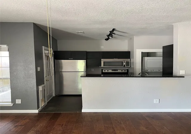 5th image of 4101 Esters Rd #111, Irving, TX 75038 | MLS# 21288212