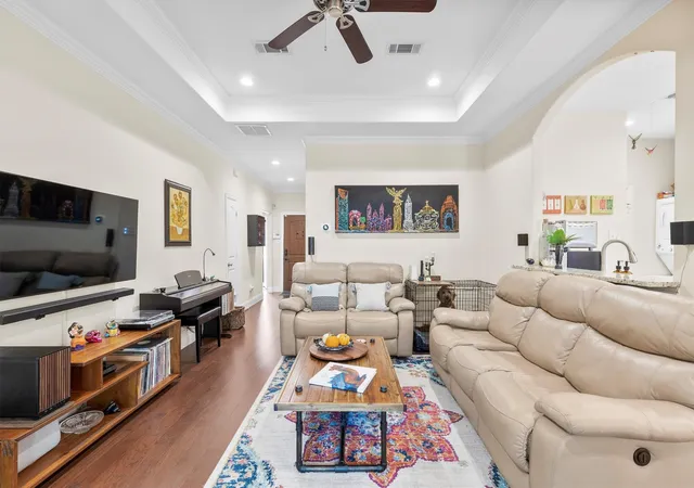 Photo 2 of Single family home for sale at 1317 Nolte Dr, Dallas, TX 75208 | MLS# 21288214 | Listing updated on 2026-08-19