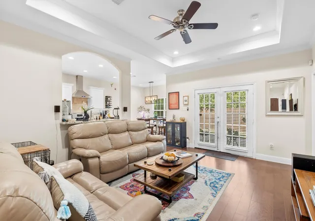 Photo 3 of Single family home for sale at 1317 Nolte Dr, Dallas, TX 75208 | MLS# 21288214 | Listing updated on 2026-08-19