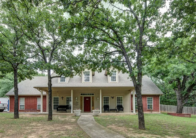 Homes for sale in Bridgeport, TX | 15 Shady Creek Ln, Bridgeport, TX 76426 | MLS# 21288232