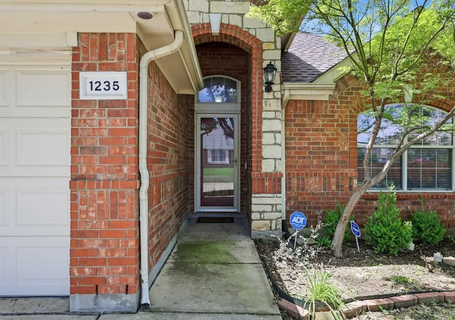 Photo 2 of Single family home for sale at 1235 Clearwater Dr, Grand Prairie, TX 75052 | MLS# 21273037 | Listing updated on 2026-08-22