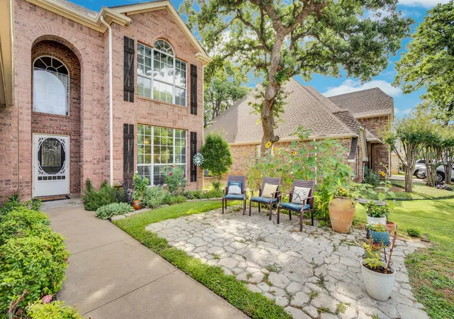 33rd image of 517 Crawford Dr, Burleson, TX 76028 | MLS# 21288267