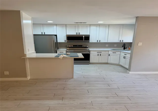 Photo 3 of Condo for sale at 1108 Harwell Dr #1711, Arlington, TX 76011 | MLS# 21288282 | Listing updated on 2026-08-17