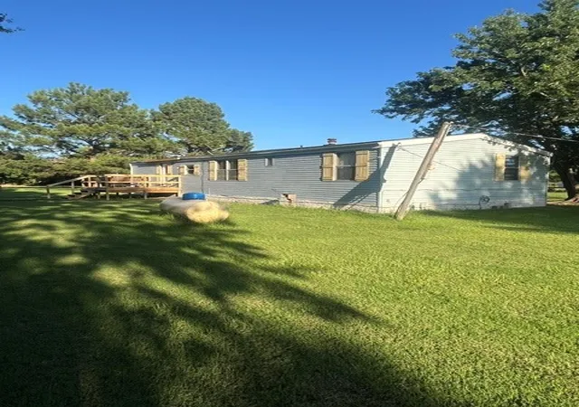 Photo 3 of Manufactured home for sale at 10970 County Road 4020, Kemp, TX 75143 | MLS# 21287615 | Listing updated on 2026-09-23