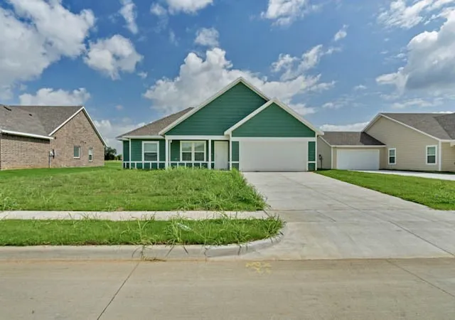 Photo 2 of Single family home for sale at 617 Crockett Dr, Cleburne, TX 76031 | MLS# 21288358 | Listing updated on 2026-10-06